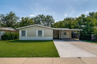 311 Ridgefield Circle, Mesquite, TX 75149