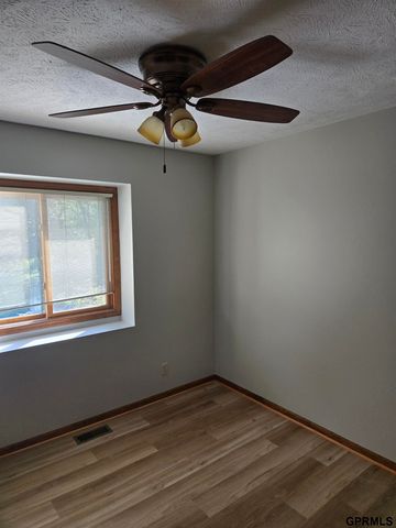 3256 Tammy Street, Bellevue, NE 68123