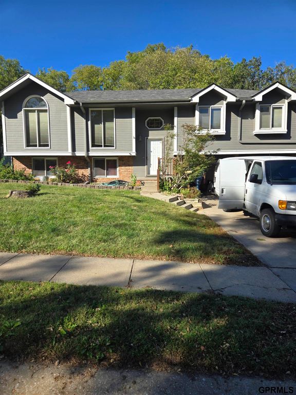 3256 Tammy Street, Bellevue, NE 68123
