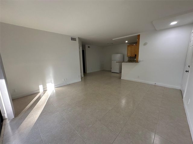 567 Trace Circle 110, Deerfield Beach, FL 33441