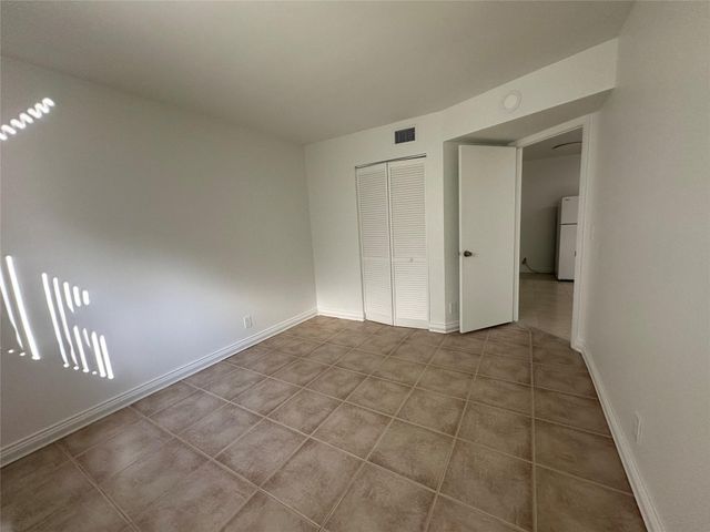 567 Trace Circle 110, Deerfield Beach, FL 33441