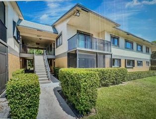 567 Trace Circle 110, Deerfield Beach, FL 33441