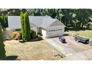 3839 Ne HEMBREE St, Mc Minnville, OR 97128