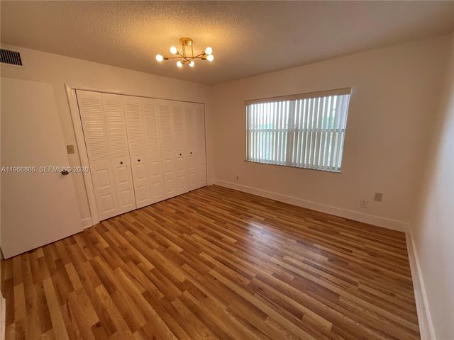 9481 Sunrise Lakes Boulevard 302, Sunrise, FL 33322