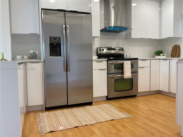 9481 Sunrise Lakes Boulevard 302, Sunrise, FL 33322