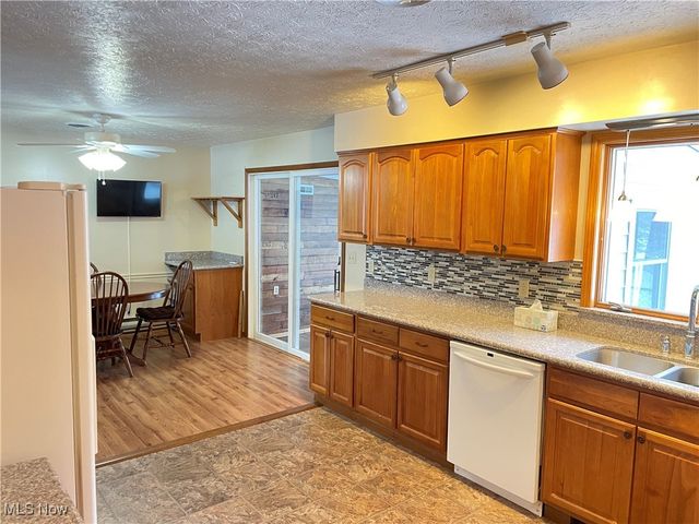 1381 Robb Road, Conneaut, OH 44030