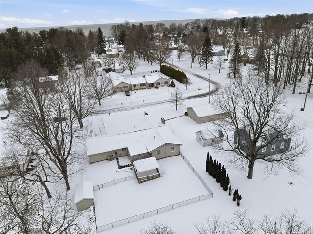 1381 Robb Road, Conneaut, OH 44030