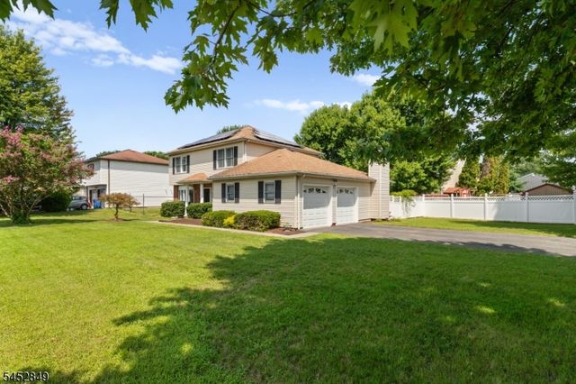 51 Diana Dr, South Plainfield Boro, NJ 07080