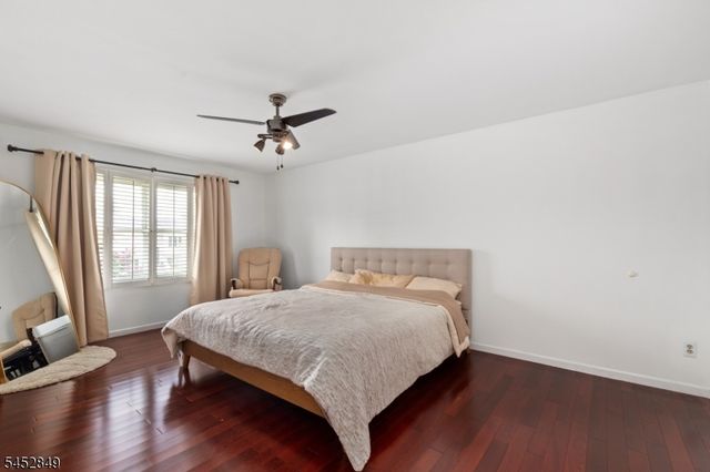51 Diana Dr, South Plainfield Boro, NJ 07080