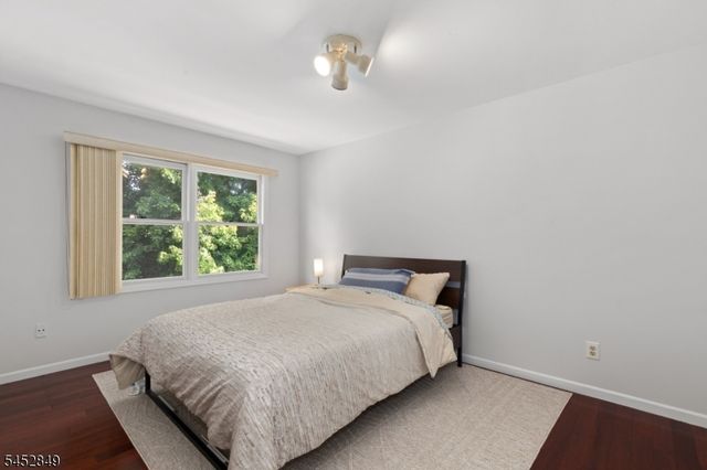 51 Diana Dr, South Plainfield Boro, NJ 07080