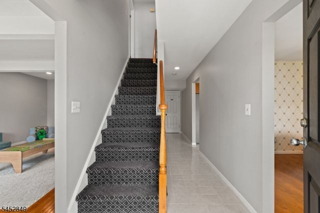 51 Diana Dr, South Plainfield Boro, NJ 07080