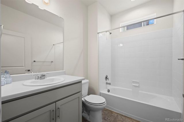 8902 Ferncrest Street, Longmont, CO 80504