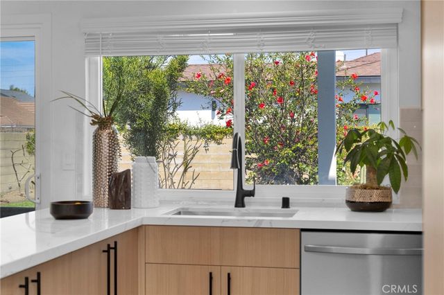 8891 Pebble Beach, Westminster, CA 92683