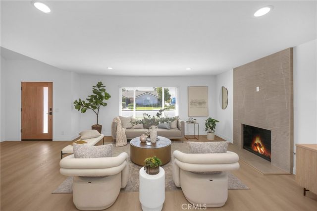 8891 Pebble Beach, Westminster, CA 92683