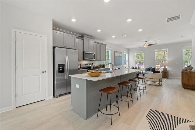 3200 Bateman SW Drive, Atlanta, GA 30354