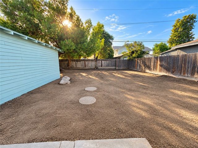 1279 N Roosevelt, Fresno, CA 93728