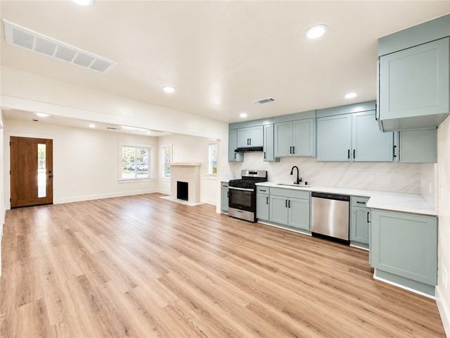 1279 N Roosevelt, Fresno, CA 93728