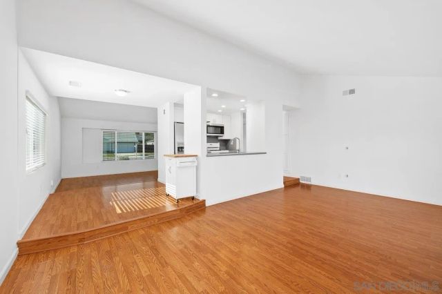 10017 Woodrose Ave, Santee, CA 92071