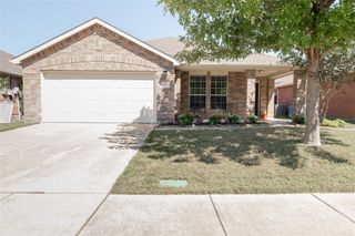 1016 Ingram Drive, Forney, TX 75126