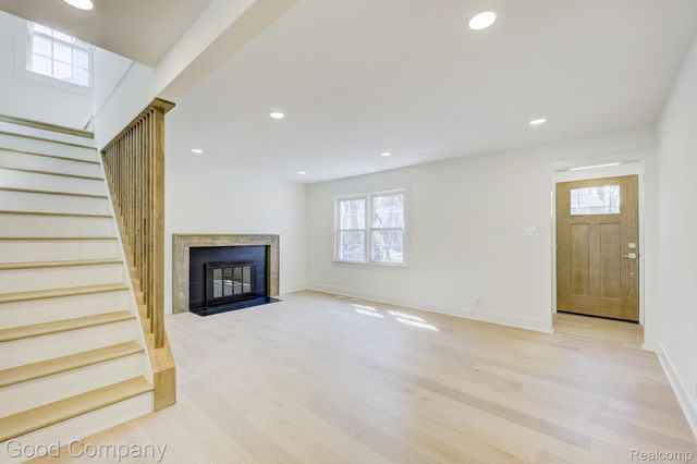 23 Fairwood Boulevard, Pleasant Ridge, MI 48069