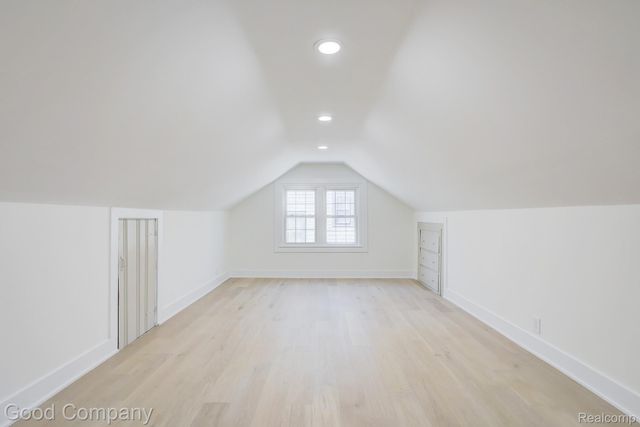 23 Fairwood Boulevard, Pleasant Ridge, MI 48069
