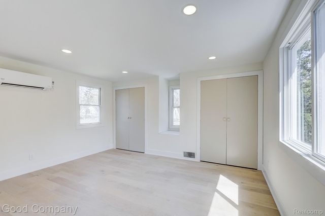 23 Fairwood Boulevard, Pleasant Ridge, MI 48069