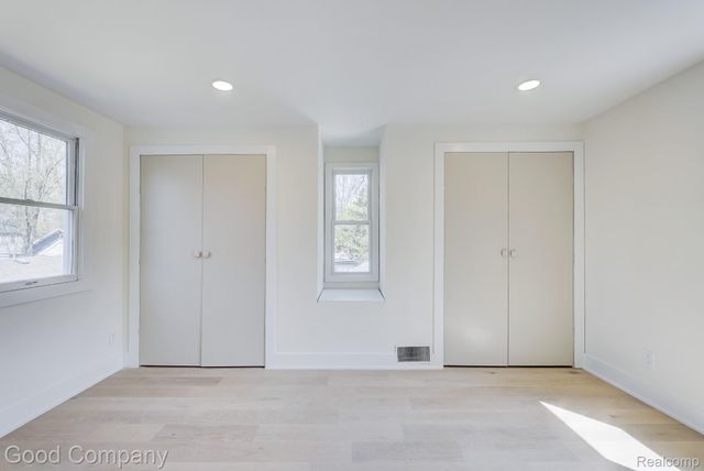 23 Fairwood Boulevard, Pleasant Ridge, MI 48069