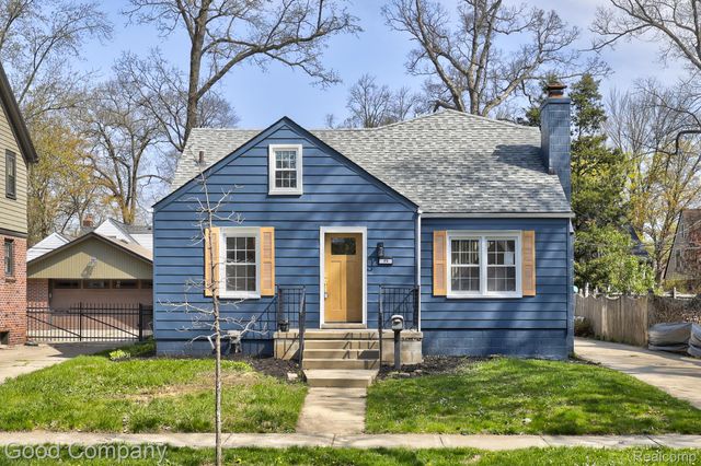 23 Fairwood Boulevard, Pleasant Ridge, MI 48069
