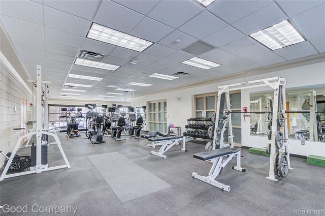23 Fairwood Boulevard, Pleasant Ridge, MI 48069