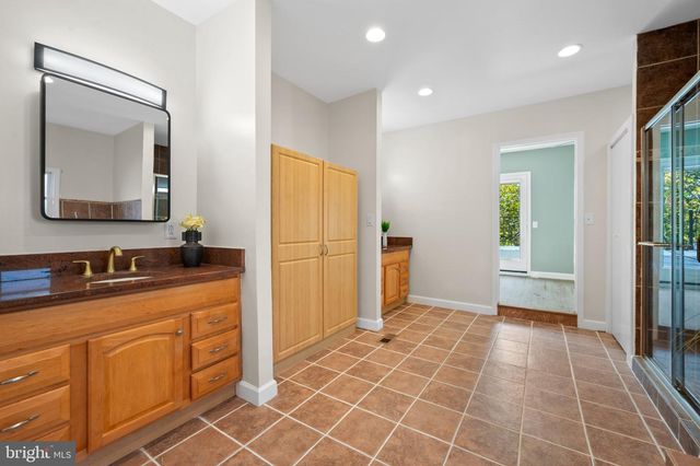 1020 6TH ST NE, Washington, DC 20002