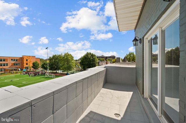 1020 6TH ST NE, Washington, DC 20002