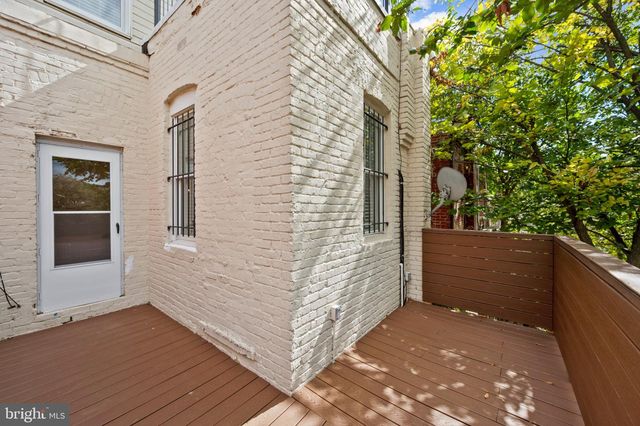 1020 6TH ST NE, Washington, DC 20002
