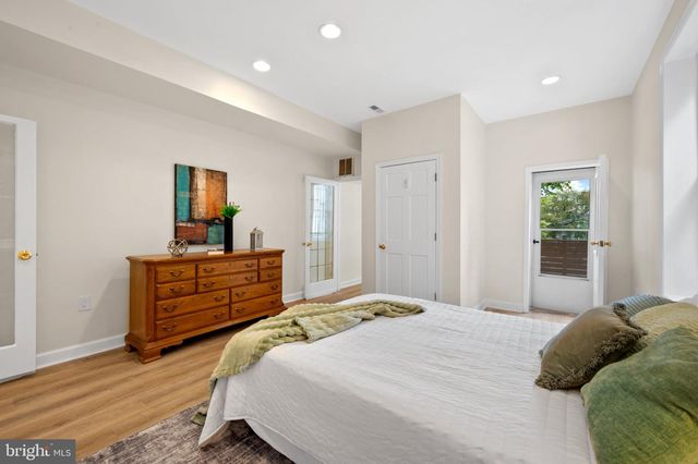 1020 6TH ST NE, Washington, DC 20002