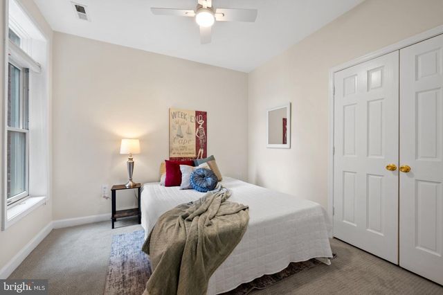 1020 6TH ST NE, Washington, DC 20002