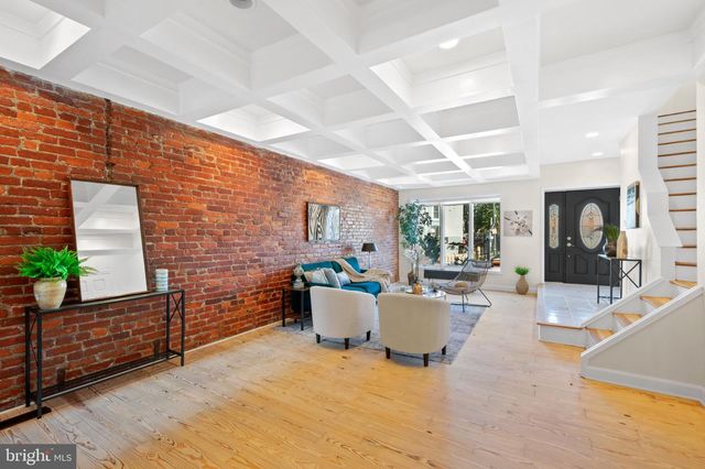 1020 6TH ST NE, Washington, DC 20002