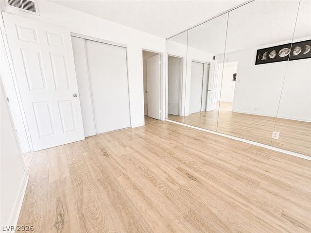 3720 Royal Crest Street 15, Las Vegas, NV 89119