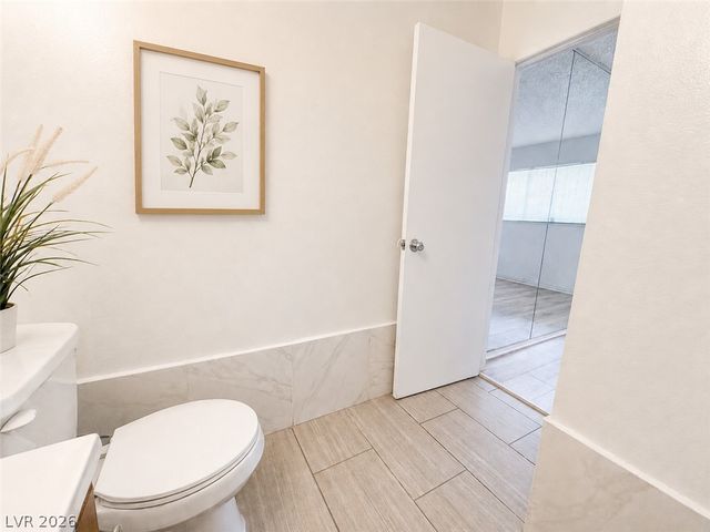 3720 Royal Crest Street 15, Las Vegas, NV 89119
