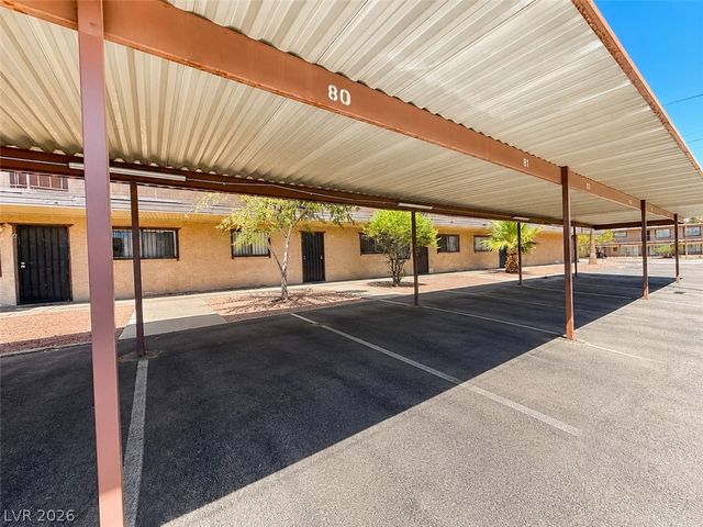 3720 Royal Crest Street 15, Las Vegas, NV 89119
