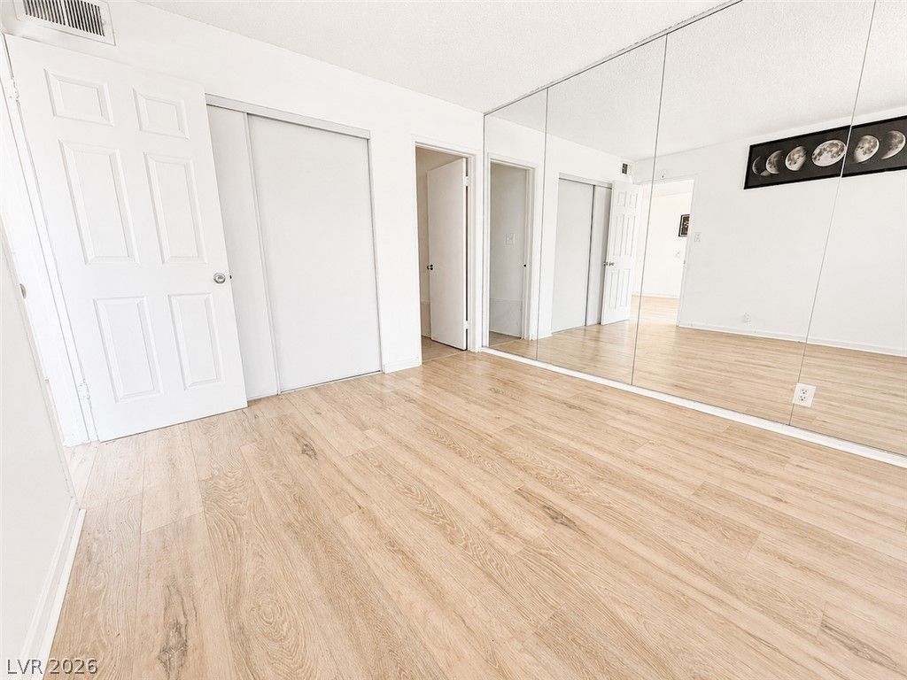 Image 12 of property listing at 3720 Royal Crest Street 15, Las Vegas, NV 89119