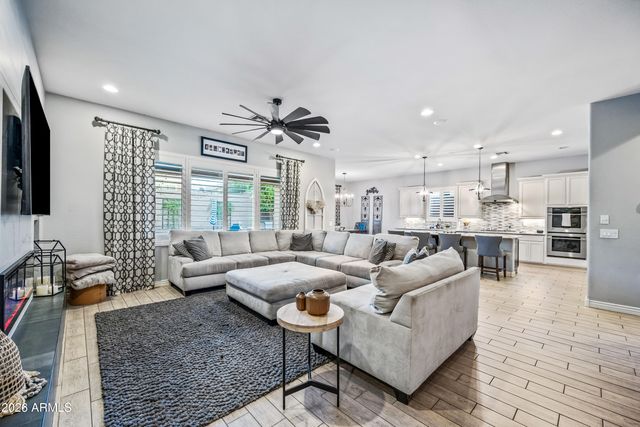 28077 N 100TH Drive, Peoria, AZ 85383