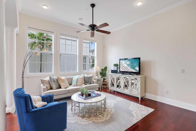 285 SE 6th Avenue I, Delray Beach, FL 33483