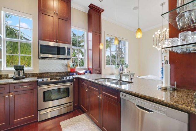 285 SE 6th Avenue I, Delray Beach, FL 33483