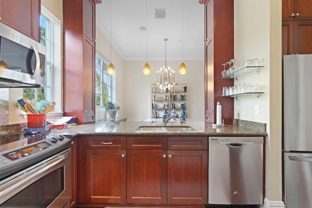 285 SE 6th Avenue I, Delray Beach, FL 33483