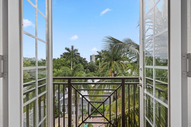 285 SE 6th Avenue I, Delray Beach, FL 33483