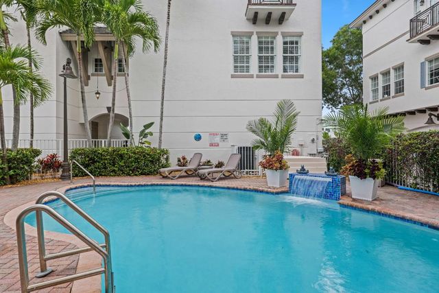 285 SE 6th Avenue I, Delray Beach, FL 33483