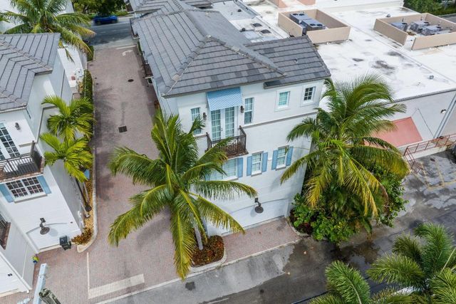 285 SE 6th Avenue I, Delray Beach, FL 33483