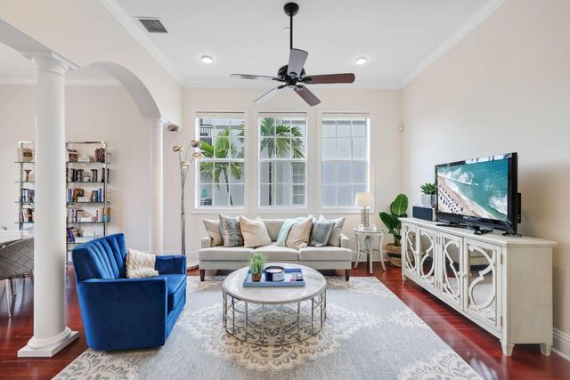 285 SE 6th Avenue I, Delray Beach, FL 33483