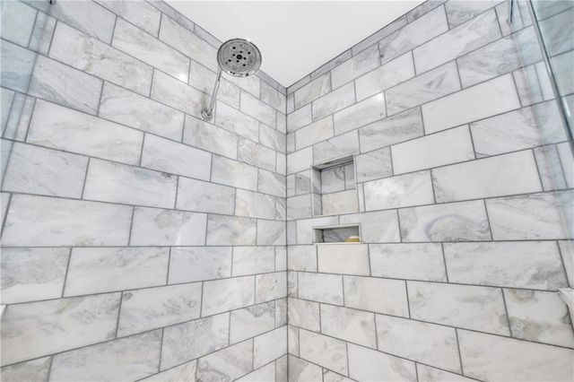 909 Parkhill Place, Gainesville, GA 30501