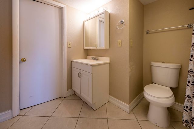 6911 Environ Boulevard 8g, Lauderhill, FL 33319