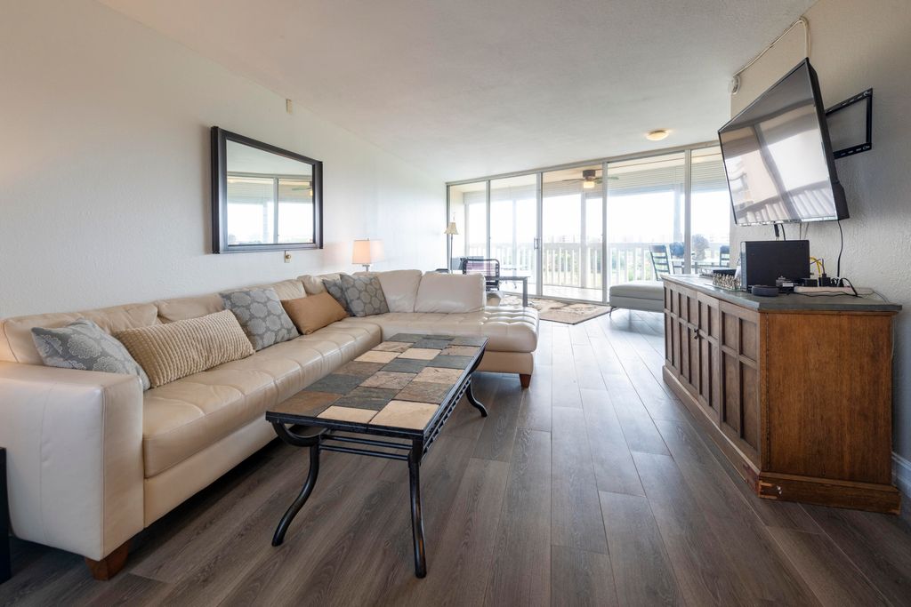 6911 Environ Boulevard 8g, Lauderhill, FL 33319
